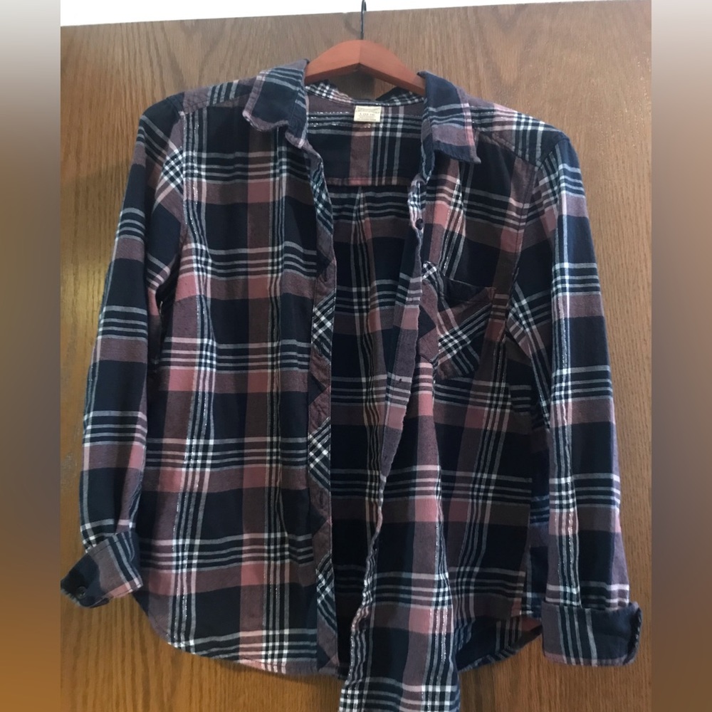 Faded Glory women’s long sleeve flannel Size L (12-14) navy blue, white, plum